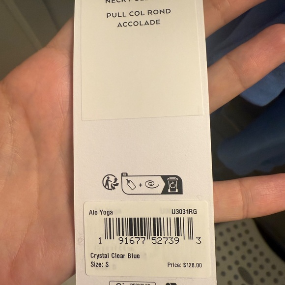 Alo Yoga Accolade Crew Neck pullover - Picture 3 of 4